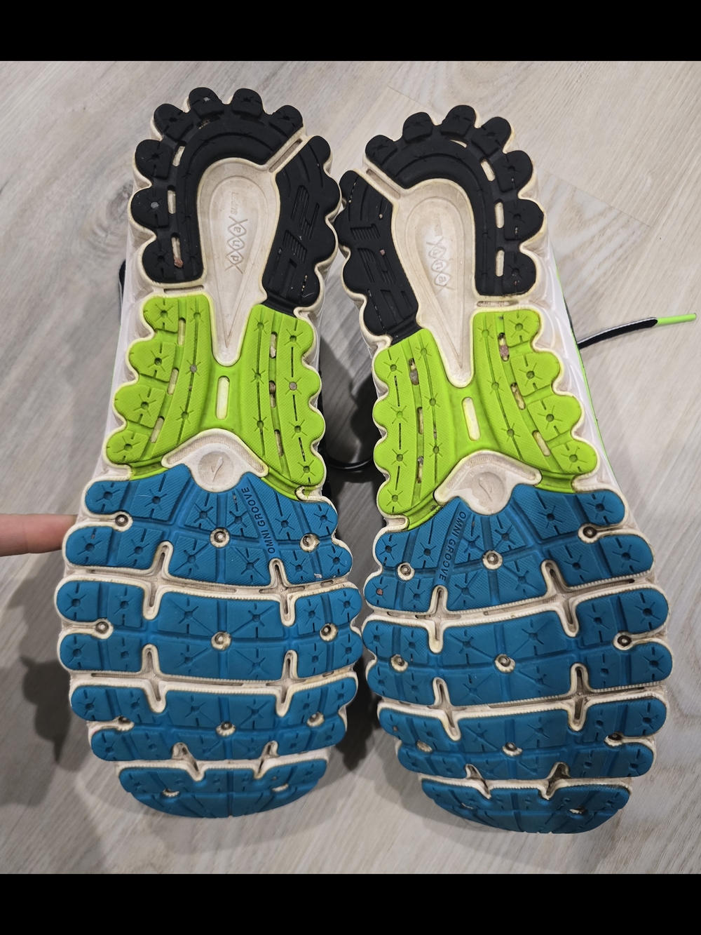 Brooks Mens Glycerin 12 Black/Green Gecko/Atomic Blue Running Shoe 10.5 - Picture 8 of 10